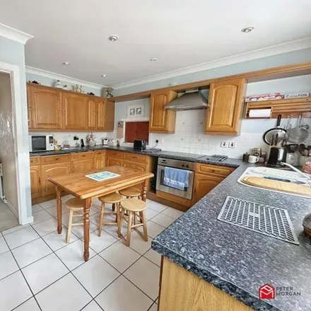 Image 3 - Ridgewood Gardens, Neath, SA11 3QQ, United Kingdom - House for sale