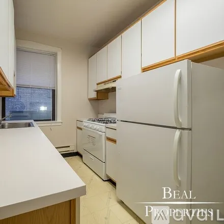 Rent this 1 bed apartment on 1321 Oak Ave