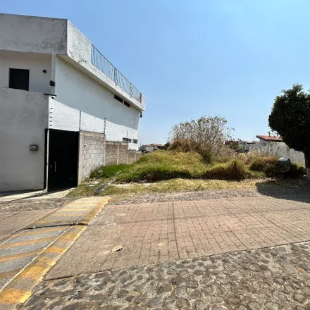 Buy this studio apartment on Avenida de los Encinos in Lomas de Ahuatlán, 62130 Tetela Del Monte