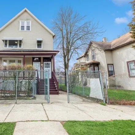 Buy this 5 bed house on 315 West 117th Street in Chicago, IL 60628