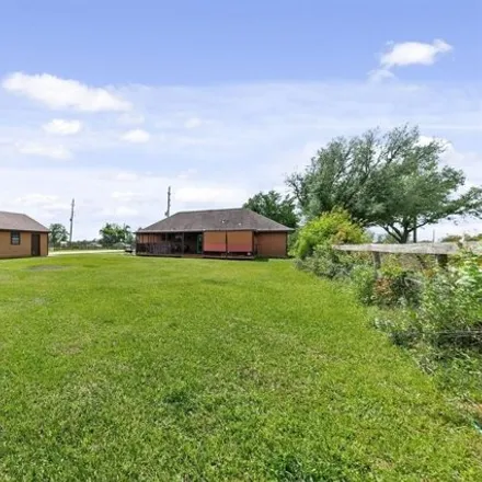 Image 7 - 1492 Lakeside Drive, Brookshire, TX 77423, USA - House for sale