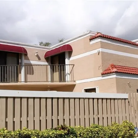 Rent this 3 bed townhouse on unnamed road in Kingsland, Delray Beach