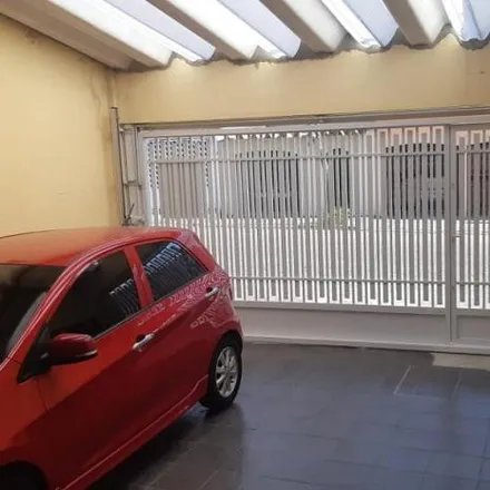 Buy this 3 bed house on Rua Bezerra de Menezes in Jardim Marek, Santo André - SP