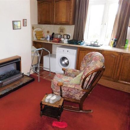 Rent this 3 bed house on Huddersfield Road Station Road in Huddersfield Road, Wyke