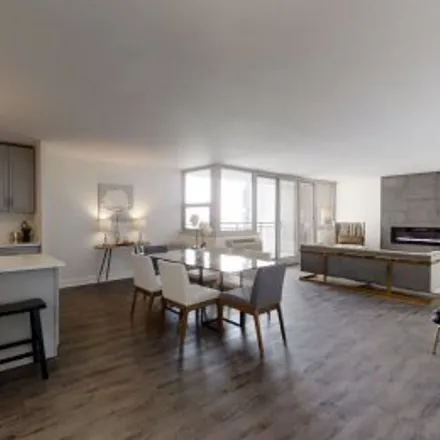 Buy this 3 bed apartment on #29d,6145 North Sheridan Road in Edgewater, Chicago