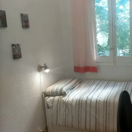 Rent this 3 bed room on Madrid in Ministerio de Asuntos Exteriores, Plaza del Marqués de Salamanca