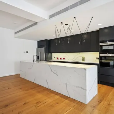 Image 4 - 136 Battersea Park Road, London, SW11 4LY, United Kingdom - Apartment for rent