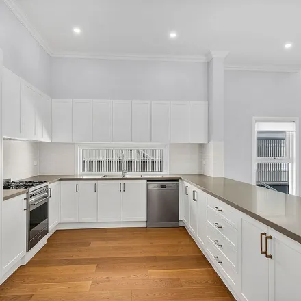 Image 2 - Clarke Street, Bowral NSW 2576, Australia - Apartment for rent