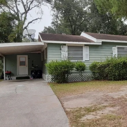 Buy this 3 bed house on 443 SE Brown Street in Lake City, FL 32025