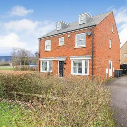 Buy this 5 bed house on Fieldfare View in Wixams, MK42 6BL