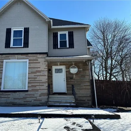 Image 1 - 79 Belmont Avenue, Weathersfield Township, Niles, OH 44446, USA - House for sale