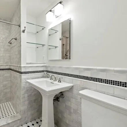 Image 9 - 139 East 36th Street, New York, NY 10016, USA - Apartment for sale