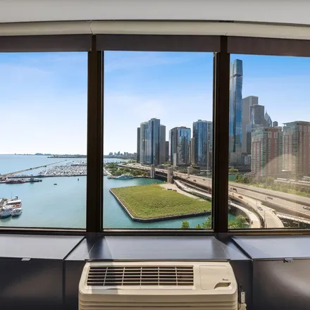 Image 9 - Lake Point Tower, 505 North Lake Shore Drive, Chicago, IL 60611, USA - Apartment for rent