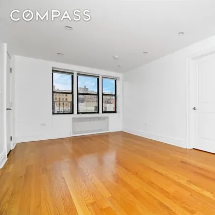 Image 2 - 69 Bennett Avenue, New York, NY 10033, USA - Condo for rent