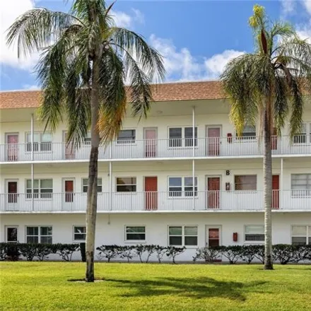 Buy this 2 bed condo on 5761 13th Avenue North in Saint Petersburg, FL 33710