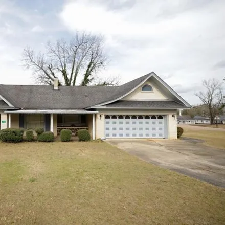 Buy this 4 bed house on 500 West Reynolds Street in Ozark, AL 36360