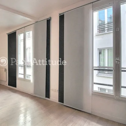 Image 2 - 3 Rue des Roses, 75018 Paris, France - Apartment for rent