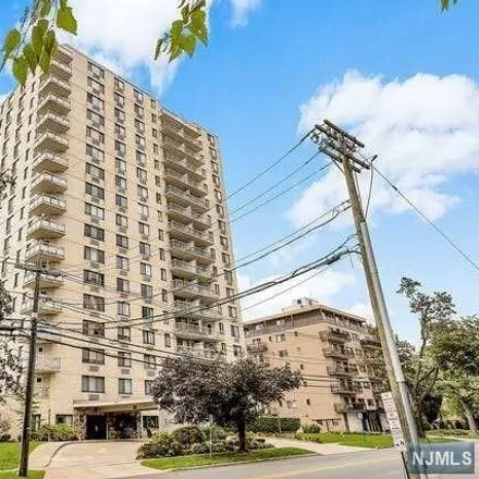 Rent this 1 bed condo on Prospect Avenue in Hackensack, NJ 07601