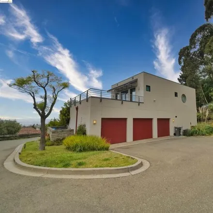 Buy this 5 bed house on 6351 Fairlane Drive in Oakland, CA 94618