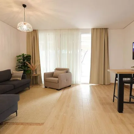 Image 7 - Durrës, Qarku i Durrësit, Albania - Apartment for rent