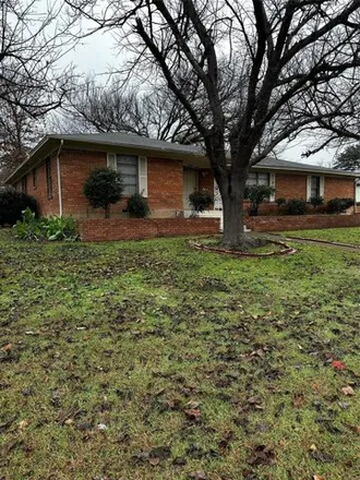 Rent this 3 bed house on 2445 Wildoak Drive in Dallas, TX 75228