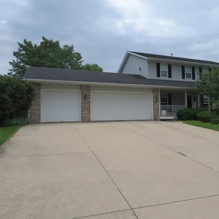 Buy this 4 bed house on 3103 Farmdale Ln in Freeport, Illinois