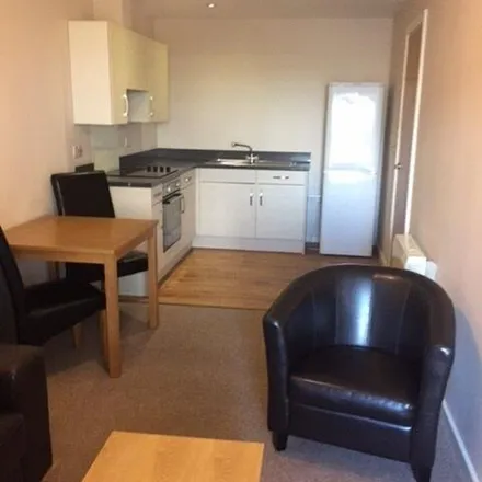 Image 2 - Clifton House, Thornaby Place, Thornaby-on-Tees, TS17 6SD, United Kingdom - Apartment for rent
