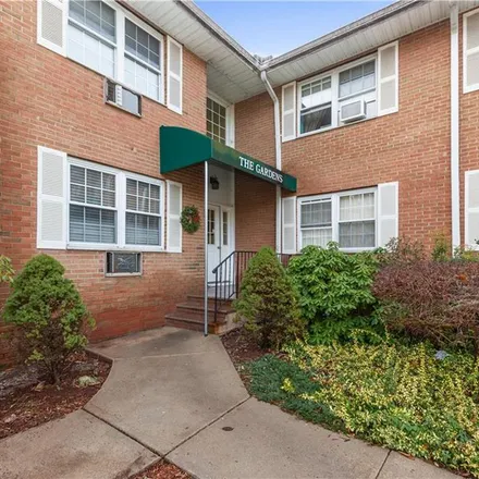 Rent this 1 bed apartment on 261 West Street in Village/Mount Kisco, NY 10549