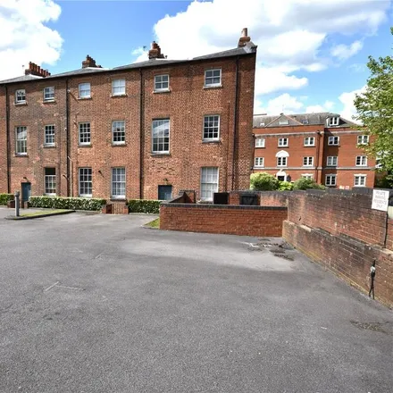 Rent this 1 bed apartment on 103 Castle Hill in Reading, RG1 7RJ