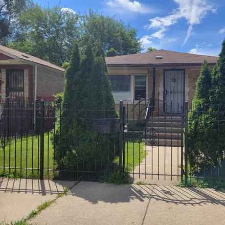 Buy this 3 bed house on 143 East 119th Place in Chicago, IL 60628