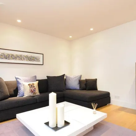 Rent this 1 bed apartment on 32 Hans Road in London, SW3 1RW