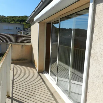 Rent this 2 bed apartment on 552 Route de Cahors in 46100 Figeac, France