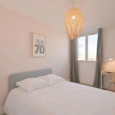 Rent this 4 bed apartment on 40bis Rue Gambetta in 69200 Vénissieux, France