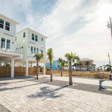 Buy this 8 bed house on 148 42nd Street in Mexico Beach, Bay County
