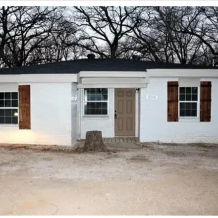 Rent this 1 bed room on 515 North Dick Price Road in Kennedale, Tarrant County