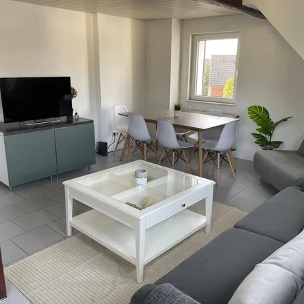 Rent this 5 bed apartment on Helmstraße 25 in 45359 Essen, Germany