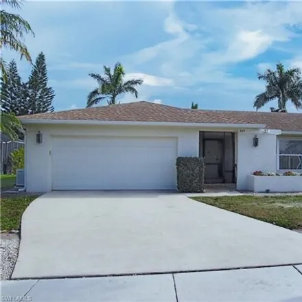 Image 1 - 155 Saint Andrews Boulevard, Lely, Collier County, FL 34113, USA - House for sale