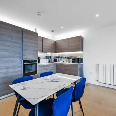Image 3 - Hampton Apartments, Duke of Wellington Avenue, London, SE18 6NX, United Kingdom - Apartment for rent