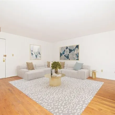 Image 6 - 40 Daley Pl Apt 232, Lynbrook, New York, 11563 - Apartment for sale