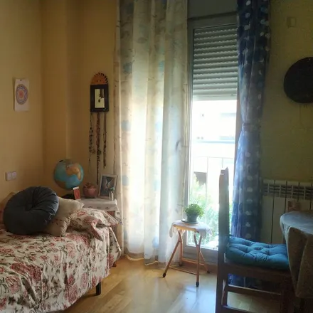 Rent this 4 bed room on Madrid in Fisioterapia Valhalla, Calle Pilar de Madariaga Rojo