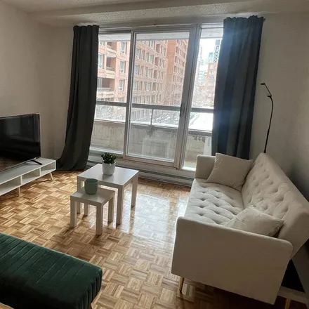 Image 3 - 42-669, Rue Buies, Montreal, QC H1S 1K3, Canada - Room for rent
