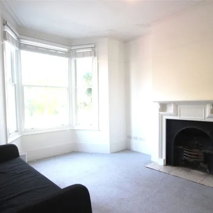 Image 3 - Beechfield Road, Catford Hill, London, SE6 4PJ, United Kingdom - Apartment for rent