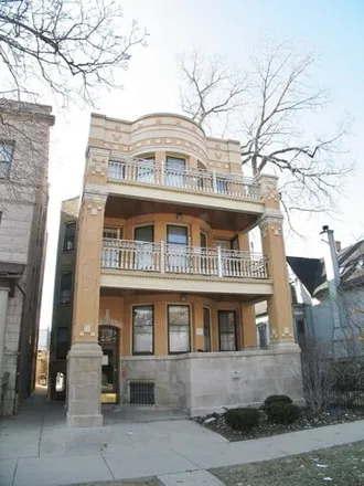 Rent this 5 bed apartment on 3920 North Janssen Avenue in Chicago, IL 60613