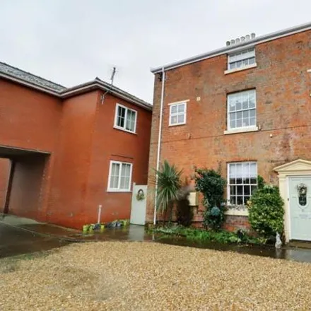 Buy this 3 bed duplex on DFS in Mill Close, North Lincolnshire