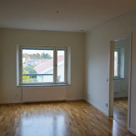 Rent this 3 bed apartment on Valthornsgatan 21 in 589 51 Linköping, Sweden