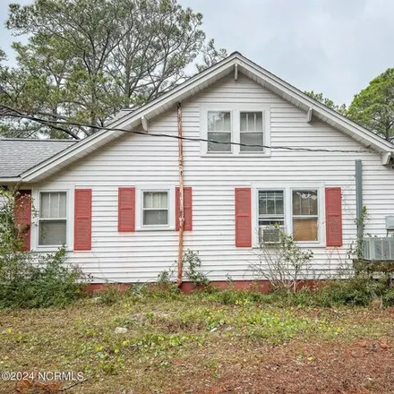 Image 9 - 223 Cape Lookout Drive, Harkers Island, Carteret County, NC 28531, USA - House for sale