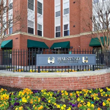 Buy this 1 bed condo on Halstead at the Metro 1 in 2655 Prosperity Avenue, Merrifield