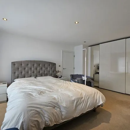 Image 1 - Cresta House, Swiss Terrace, London, NW6 4RR, United Kingdom - Apartment for rent