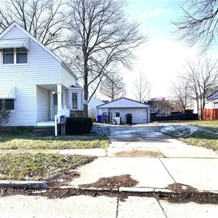 Buy this 4 bed house on 5012 West 148th Street in Brook Park, OH 44142