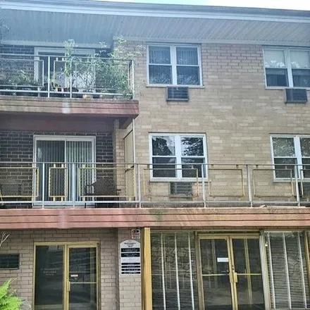 Image 2 - Wyeth House, 157 Hempstead Avenue, Village of Lynbrook, NY 11563, USA - Condo for sale